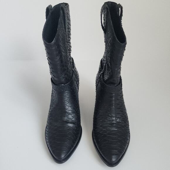 Matisse Fair Lady Ankle Boots - Picture 2 of 10